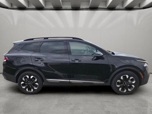 Fusion Black 2023 Kia Sportage Plug-In Hybrid X-Line