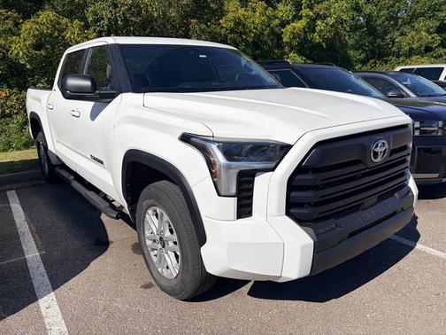 Ice Cap 2025 Toyota Tundra SR5