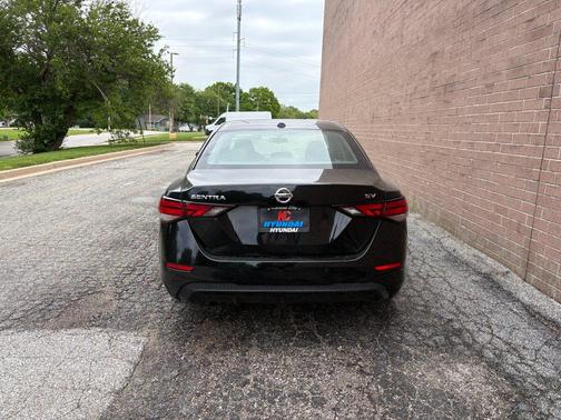 Super Black 2023 Nissan Sentra SV