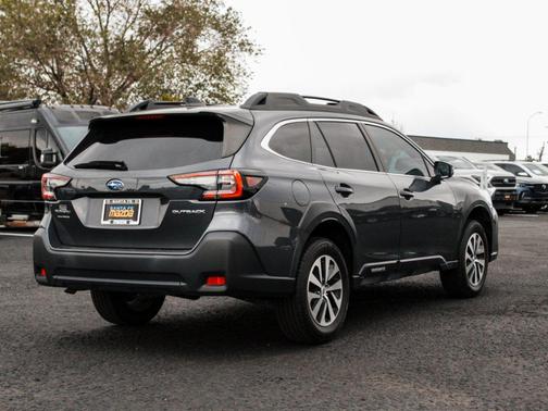Magnetite Gray Metallic 2024 Subaru Outback Premium