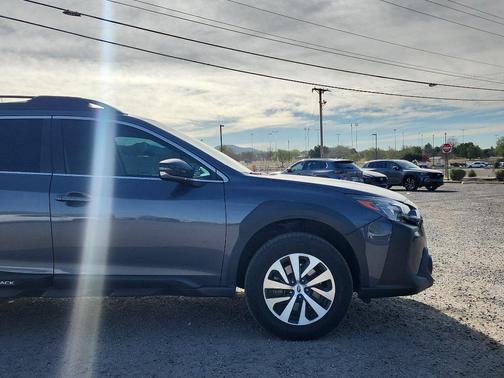 Magnetite Gray Metallic 2024 Subaru Outback Premium