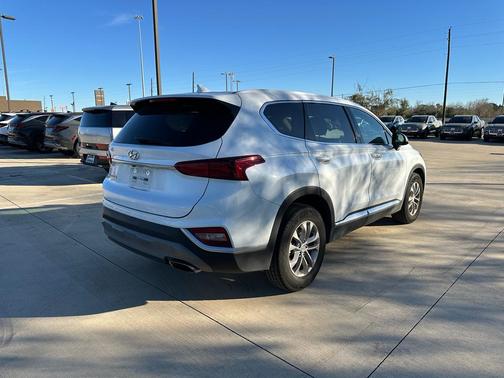 2019 Hyundai SANTA FE SEL 2.4