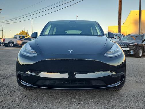 2023 Tesla Model Y Long Range Dual Motor All-Wheel Drive