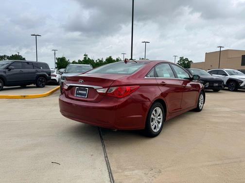 Sparkling Ruby Mica 2012 Hyundai SONATA GLS