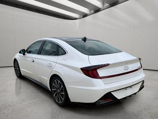 Quartz White 2022 Hyundai SONATA Limited