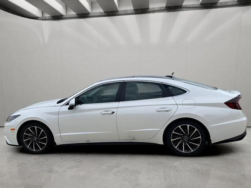 Quartz White 2022 Hyundai SONATA Limited