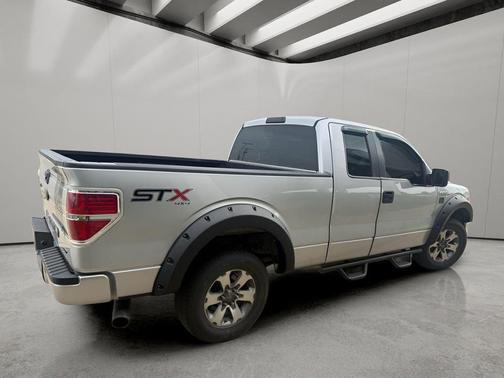 INGOT SILVER METALLIC 2014 Ford F-150 STX