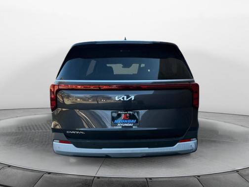 2025 Kia Carnival LX