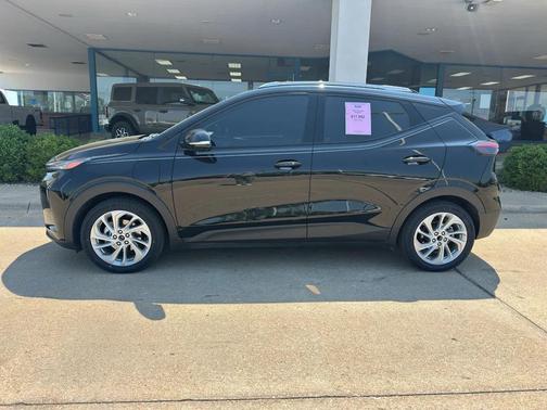 Mosaic Black Metallic 2023 Chevrolet Bolt EUV FWD LT