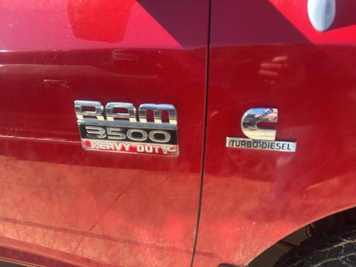 Flame Red Clearcoat 2011 Dodge Ram 3500 SLT