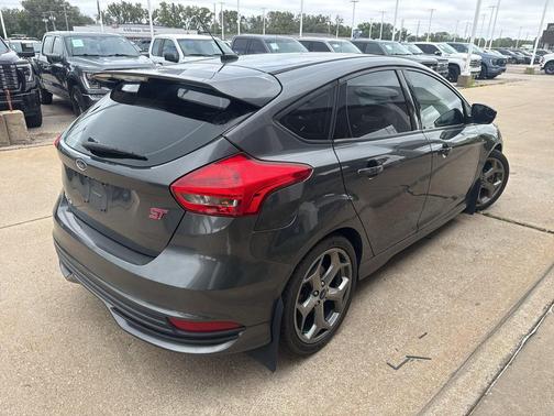 Magnetic 2017 Ford Focus ST