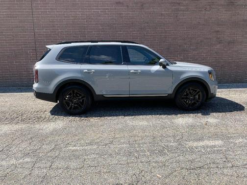 Wolf Gray 2023 Kia Telluride SX X-Line