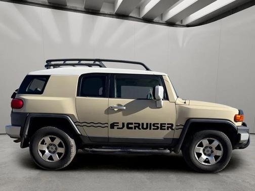 Sandstorm 2008 Toyota FJ Cruiser Base