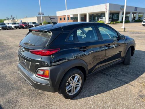 2021 Hyundai KONA SE
