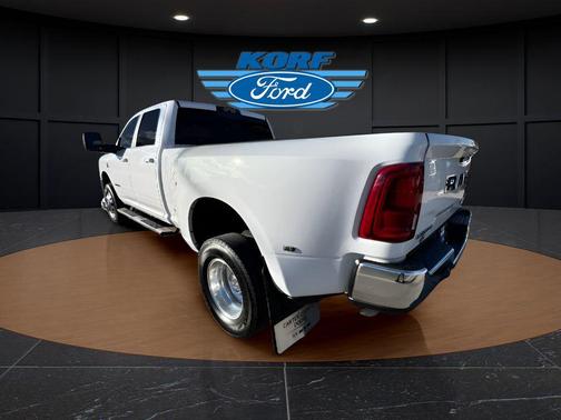 2025 RAM 3500 Laramie Crew Cab 4x4 8' Box