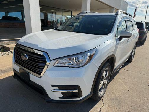 Crystal White Pearl 2022 Subaru Ascent Premium 8-Passenger