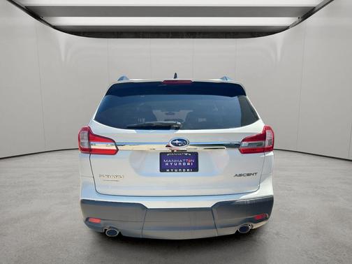 Crystal White Pearl 2022 Subaru Ascent Premium 8-Passenger