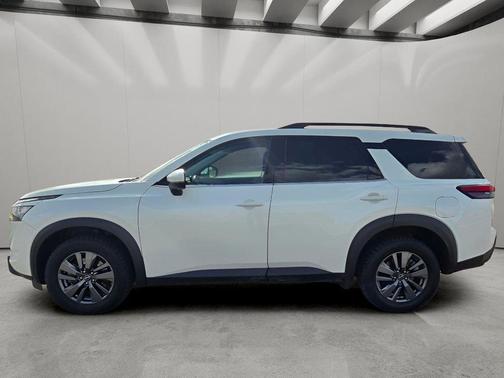 2024 Nissan Pathfinder SV 4WD