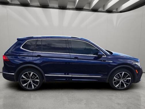 Atlantic Blue Metallic 2022 Volkswagen Tiguan 2.0T SEL R-Line 4MOTION