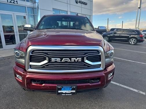 2018 RAM 2500 Limited Crew Cab 4x4 6'4' Box