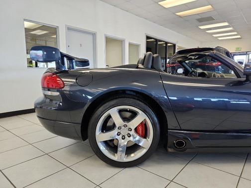 Viper Slate Crystal Pearlcoat/Black Soft Top 2006 Dodge Viper SRT10