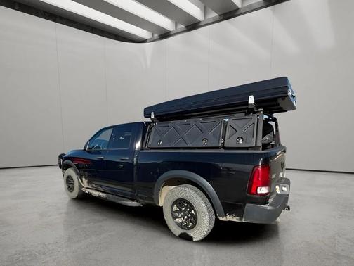 Diamond Black Crystal Pearlcoat 2022 RAM 1500 Classic Warlock Quad Cab 4x4 6'4' Box