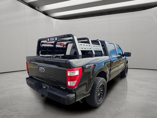 Diamond Black Crystal Pearlcoat 2022 RAM 1500 Classic Warlock Quad Cab 4x4 6'4' Box