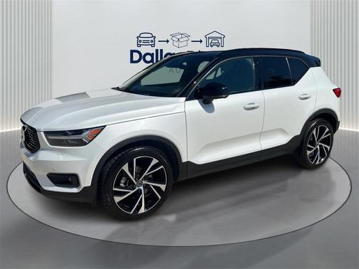 2020 Volvo XC40 T5 R-Design