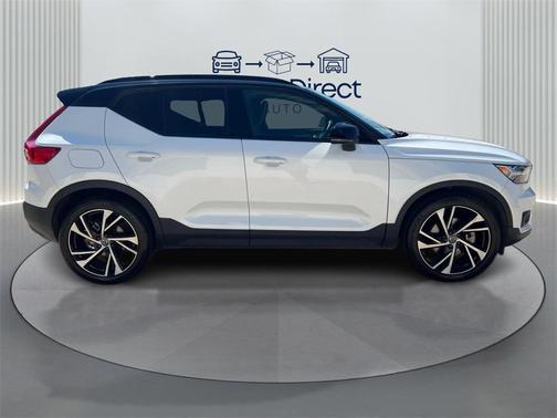 2020 Volvo XC40 T5 R-Design