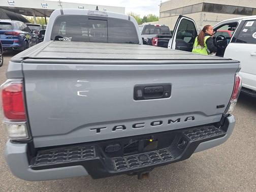 Cement 2021 Toyota Tacoma TRD Sport