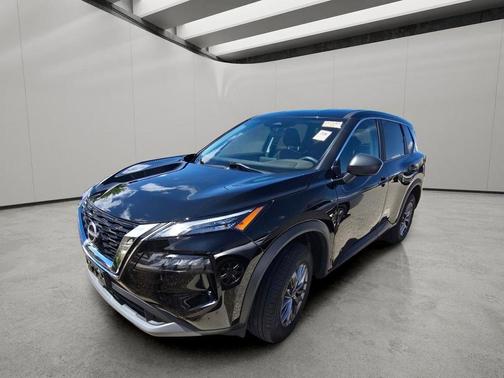 Super Black 2023 Nissan Rogue S