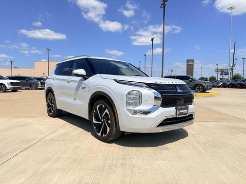 White Diamond 2024 Mitsubishi Outlander PHEV SEL