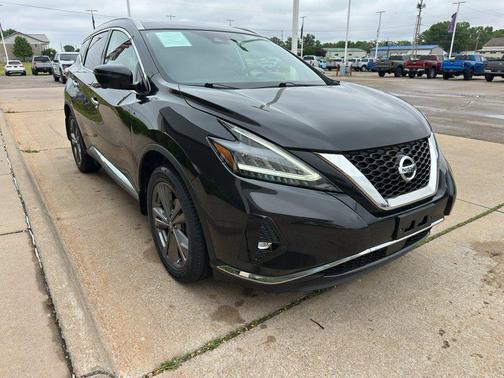 Magnetic Black Pearl 2021 Nissan Murano Platinum Intelligent AWD