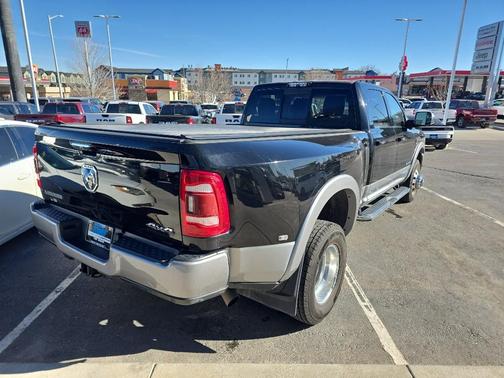 2020 RAM 3500 Laramie Crew Cab 4x4 8' Box