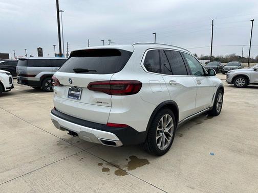 2022 BMW X5 PHEV xDrive45e