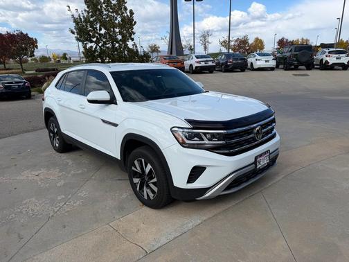 2022 Volkswagen Atlas Cross Sport 2.0T SE
