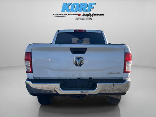 2023 RAM 3500 Tradesman Crew Cab 4x4 6'4' Box