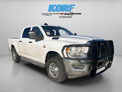 2023 RAM 3500 Tradesman Crew Cab 4x4 6'4' Box