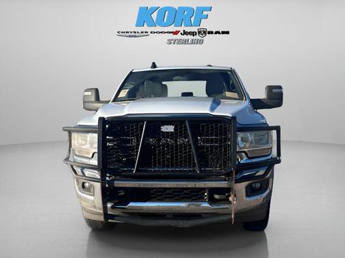 2023 RAM 3500 Tradesman Crew Cab 4x4 6'4' Box