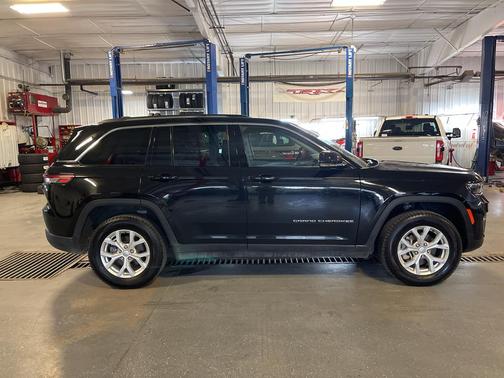 2023 Jeep Grand Cherokee Limited X