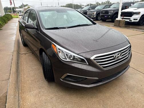 Dark Truffle 2016 Hyundai SONATA SE