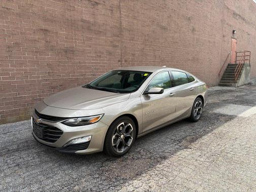 Mineral Gray Metallic 2023 Chevrolet Malibu FWD 1LT