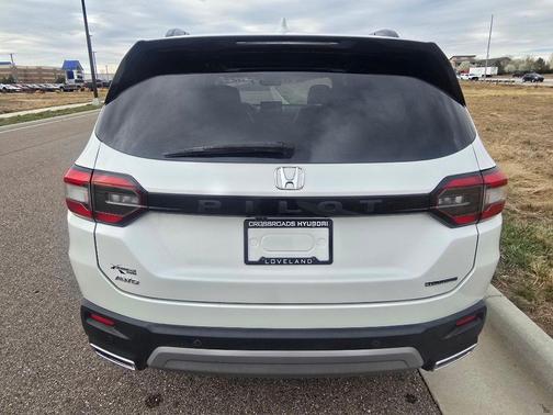 2024 Honda Pilot Touring 8-Passenger