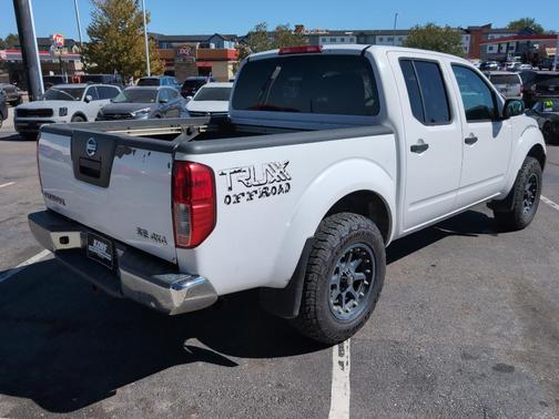 2009 Nissan Frontier SE Crew Cab