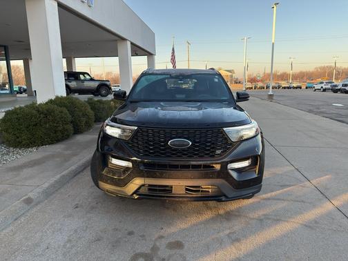 2021 Ford Explorer ST