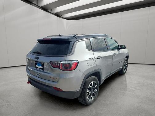 2020 Jeep Compass Trailhawk