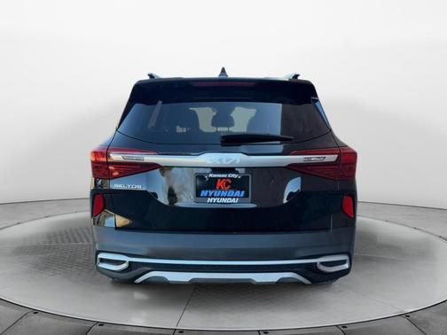 2022 Kia Seltos EX