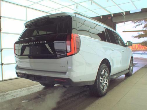 2025 Ford Expedition Max Active 4x4