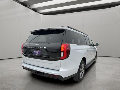 2025 Ford Expedition Max Active 4x4