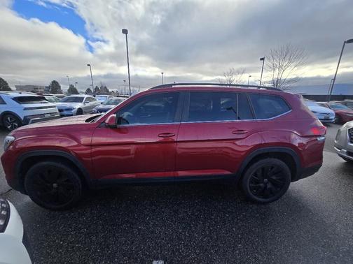 2024 Volkswagen Atlas 2.0T SE w/Technology 4MOTION